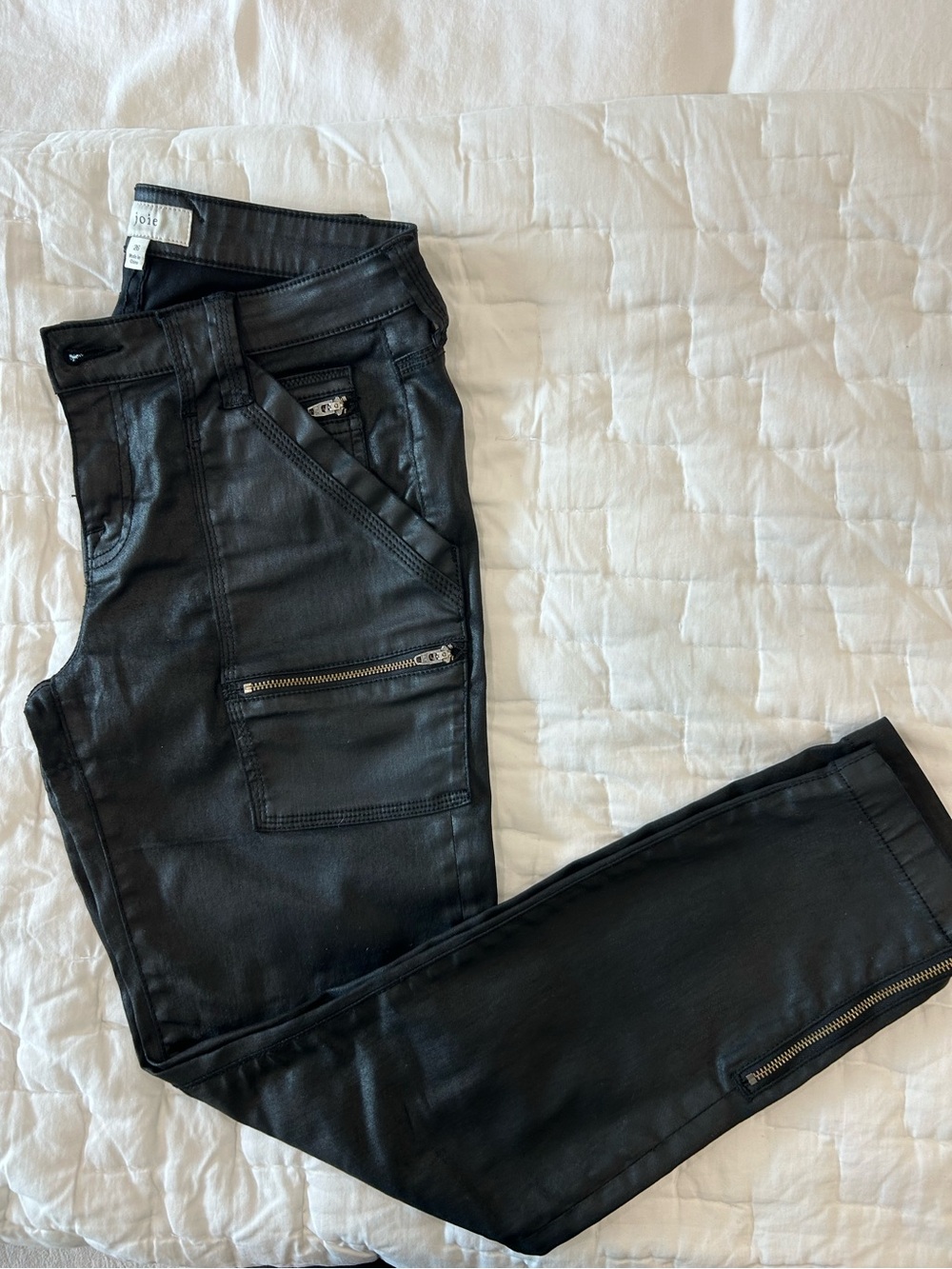 Joie Park Mid-Rise Black Coated Cropped Skinny Jeans in size 26
